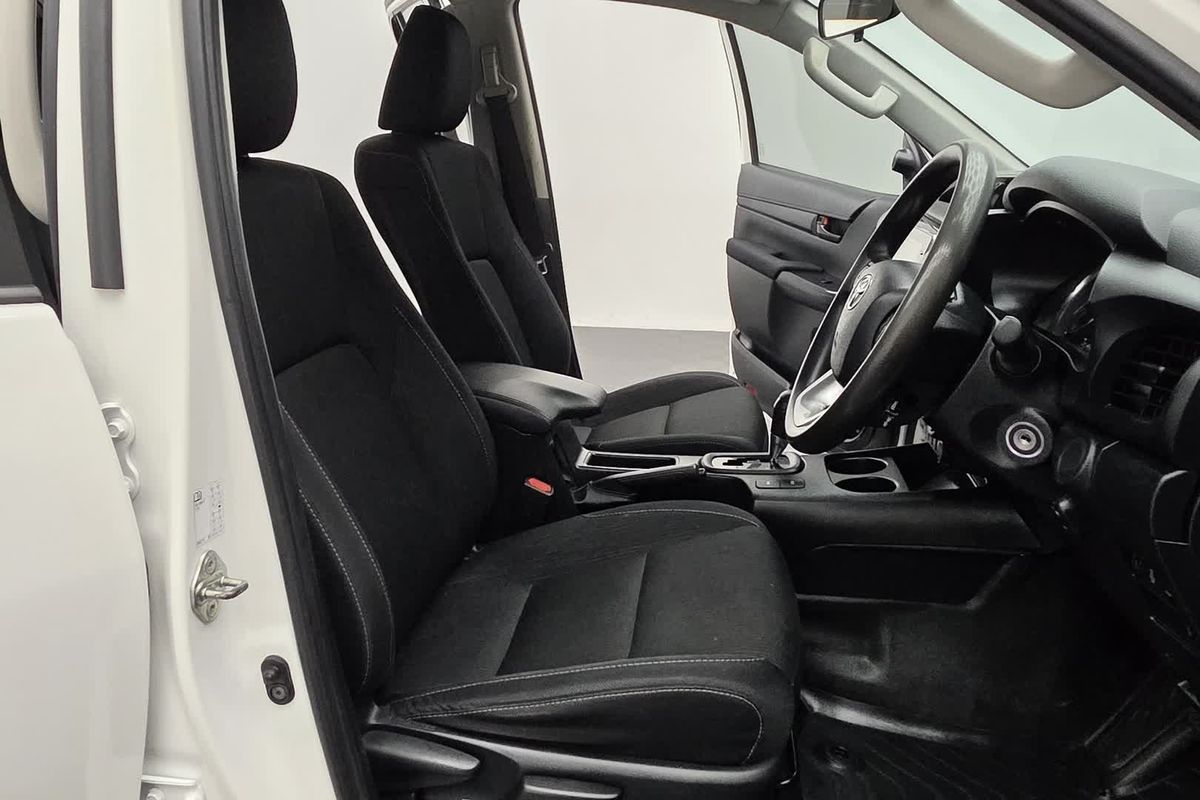 2023 Toyota Hilux SR GUN126R 4X4