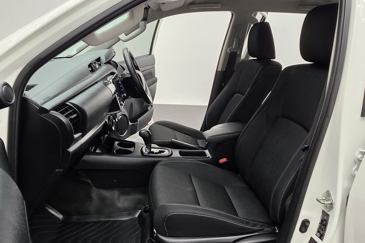 2023 Toyota Hilux SR GUN126R 4X4