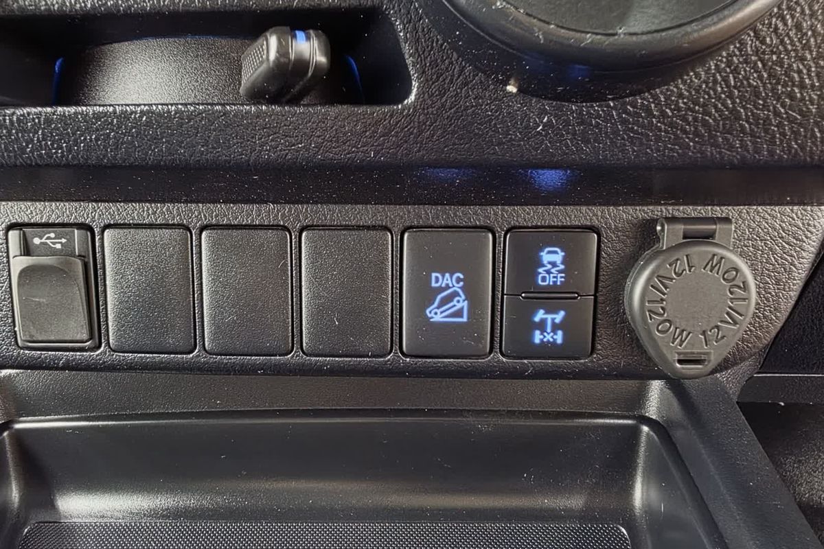 2023 Toyota Hilux SR GUN126R 4X4