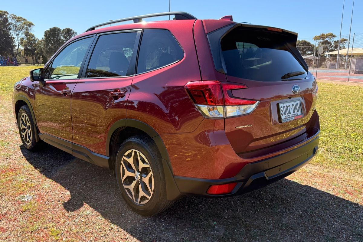 2020 Subaru Forester 2.5i S5