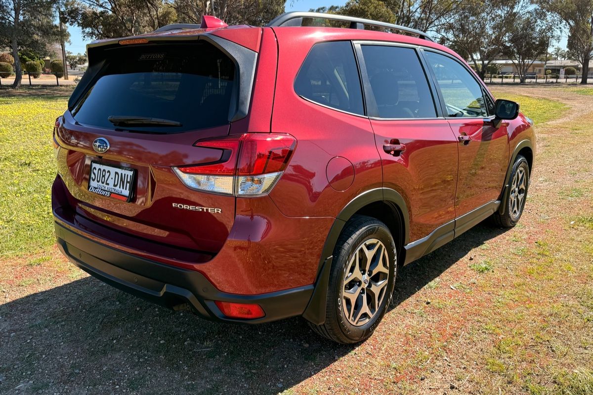 2020 Subaru Forester 2.5i S5