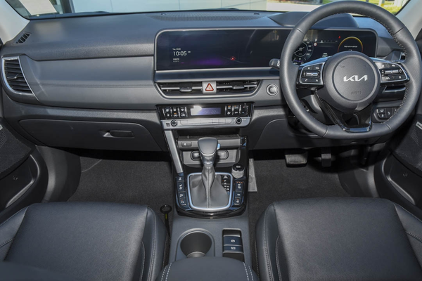 2025 Kia Seltos GT-Line SP2 PE thumb-16