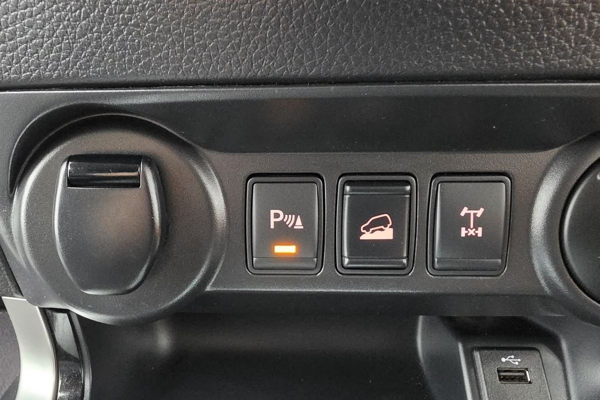 2016 Nissan Navara ST-X D23 4X4