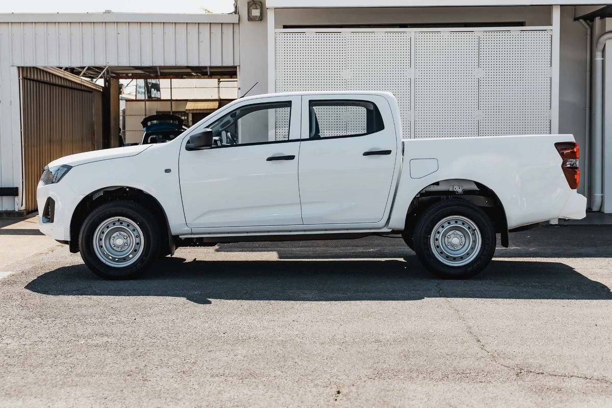 2026 Isuzu D-MAX SX High Ride Rear Wheel Drive
