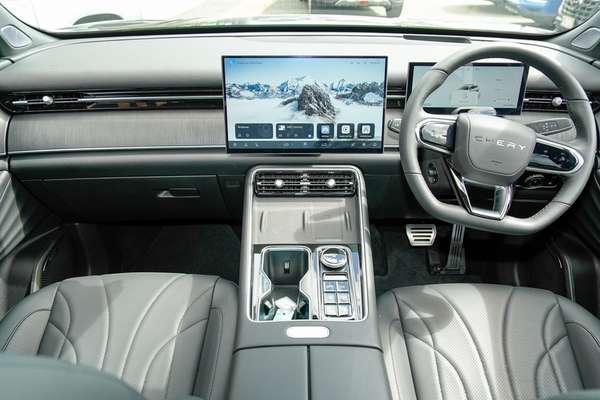 2025 Chery Tiggo 9 Super Hybrid Ultimate thumb-16