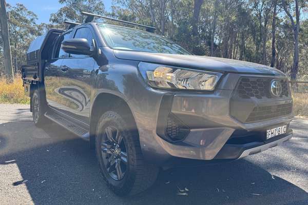 2024 Toyota Hilux SR 48V GUN126R 4X4