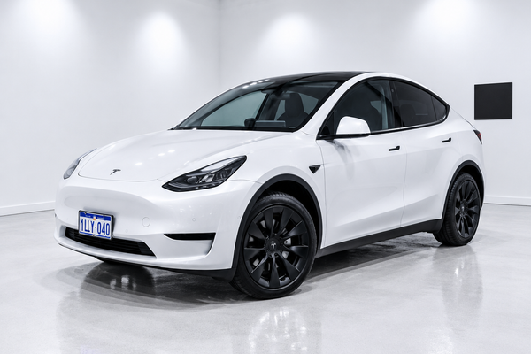 2023 Tesla Model Y REAR-WHEEL DRIVE MY23