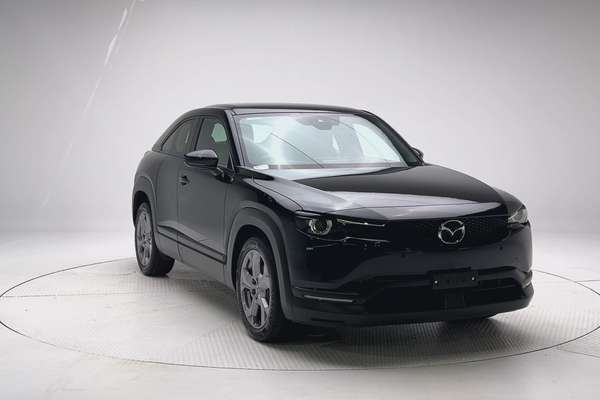 2022 Mazda MX-30 G20e Evolve DR Series thumb-4