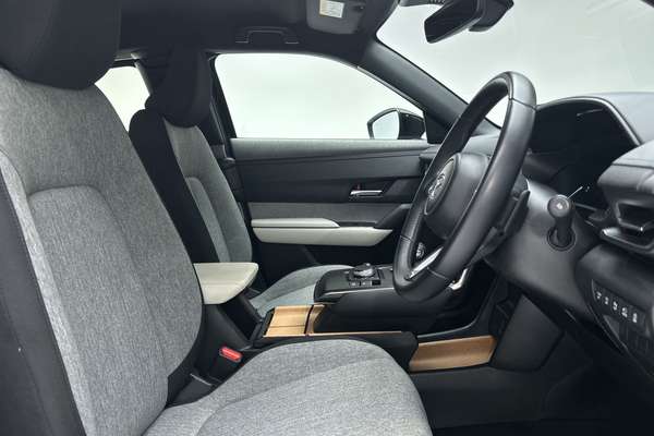 2022 Mazda MX-30 G20e Evolve DR Series thumb-12