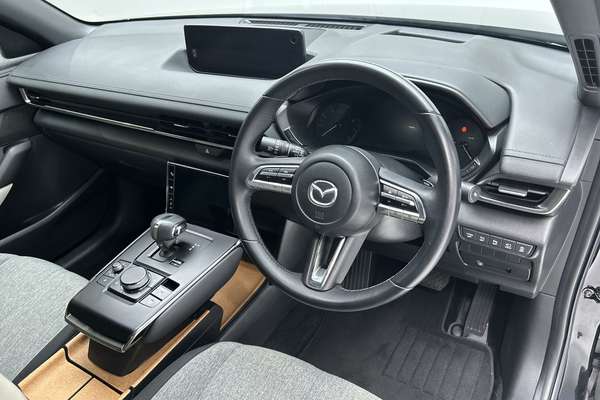 2022 Mazda MX-30 G20e Evolve DR Series thumb-19