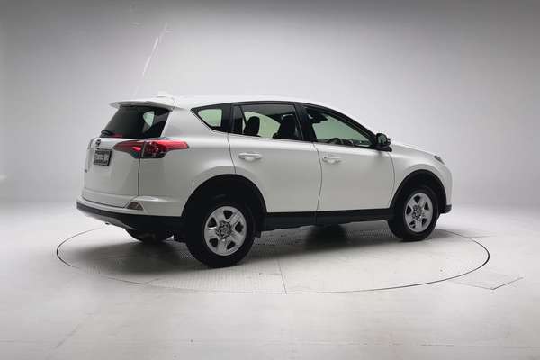 2018 Toyota RAV4 GX ZSA42R thumb-2