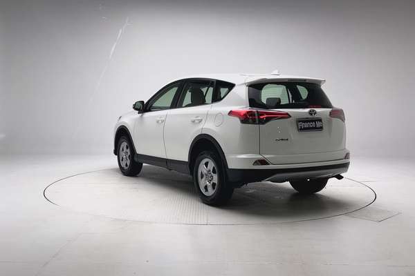 2018 Toyota RAV4 GX ZSA42R thumb-8
