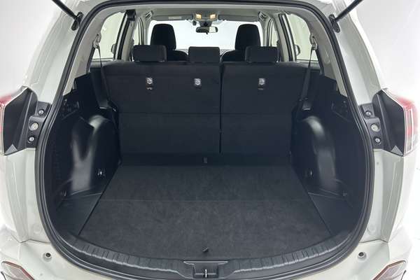 2018 Toyota RAV4 GX ZSA42R thumb-20