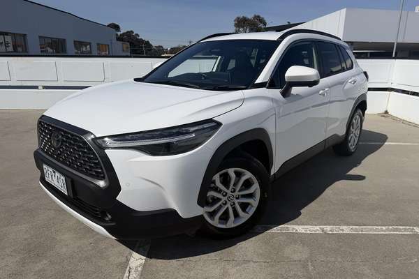 2024 Toyota Corolla Cross GXL MXGA10R