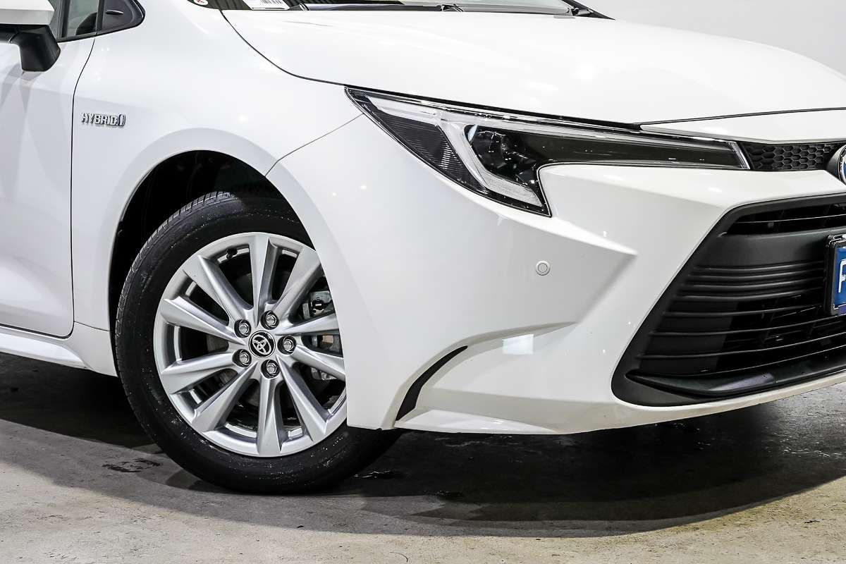 2024 Toyota Corolla SX Hybrid ZWE219R