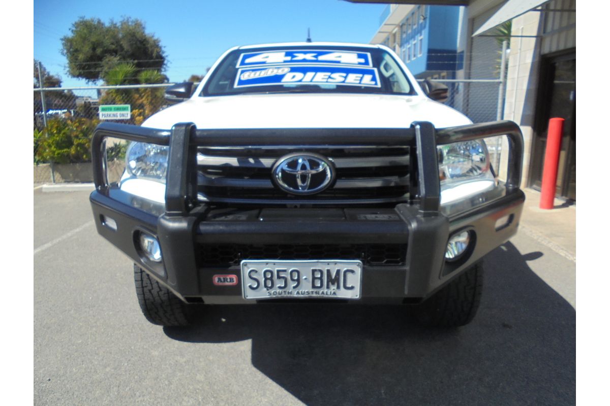 2016 Toyota Hilux SR GUN126R 4X4