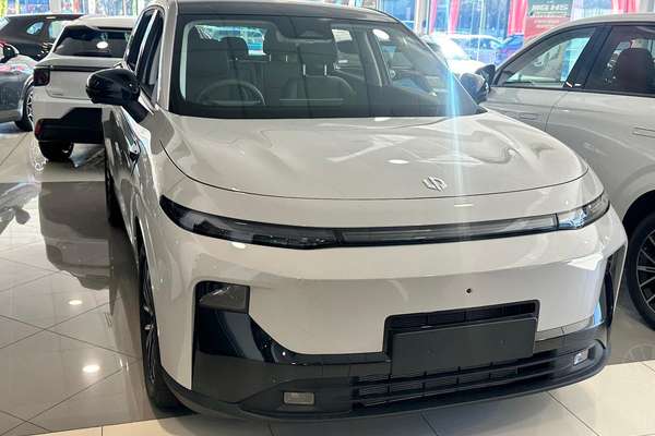 2026 Leapmotor B10 Design Hybrid EV A12