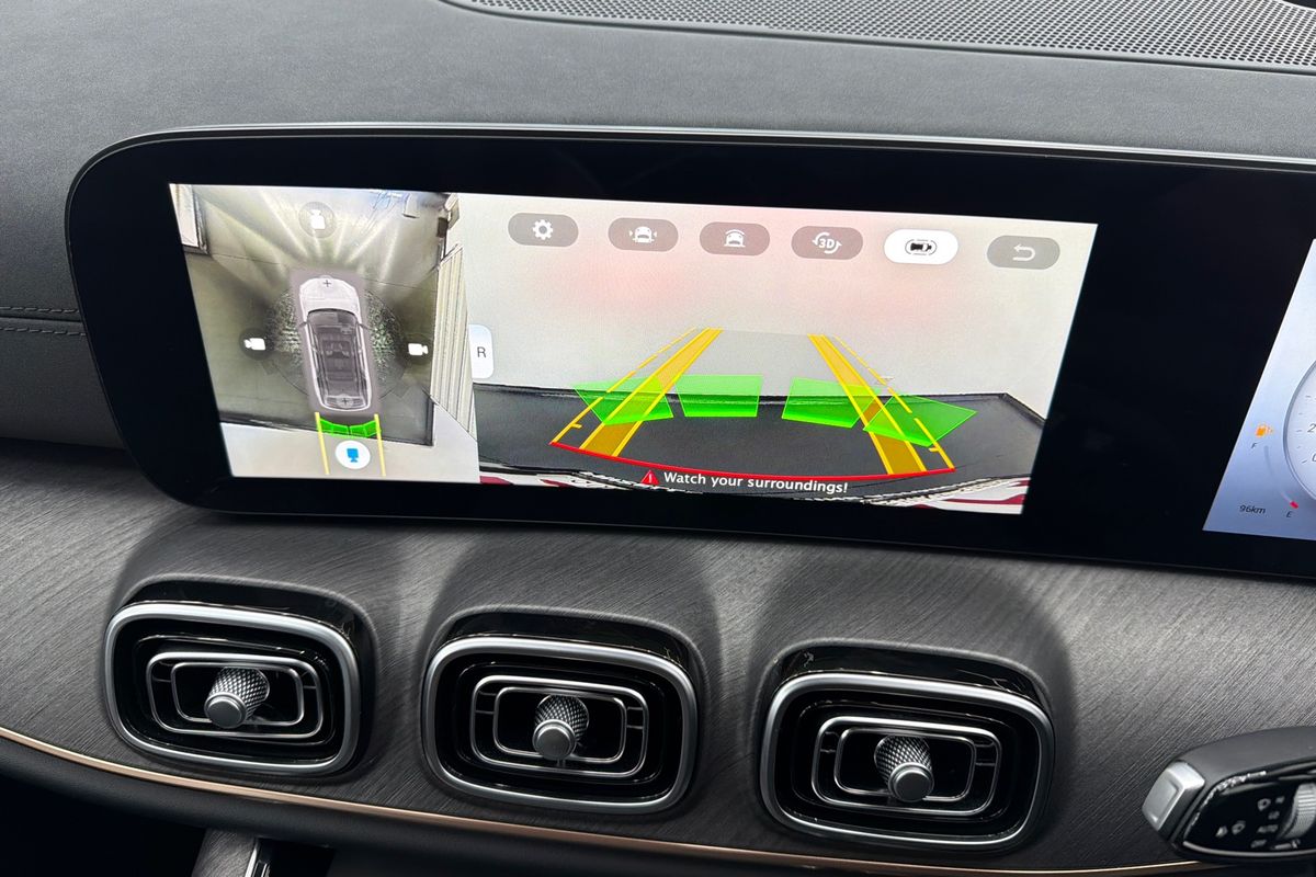 2025 OMODA JAECOO J8 Track