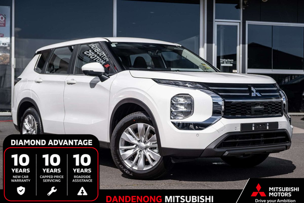 2025 Mitsubishi Outlander ES ZM