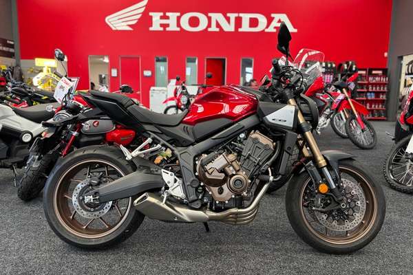 2025 Honda CB650R E-CLUTCH