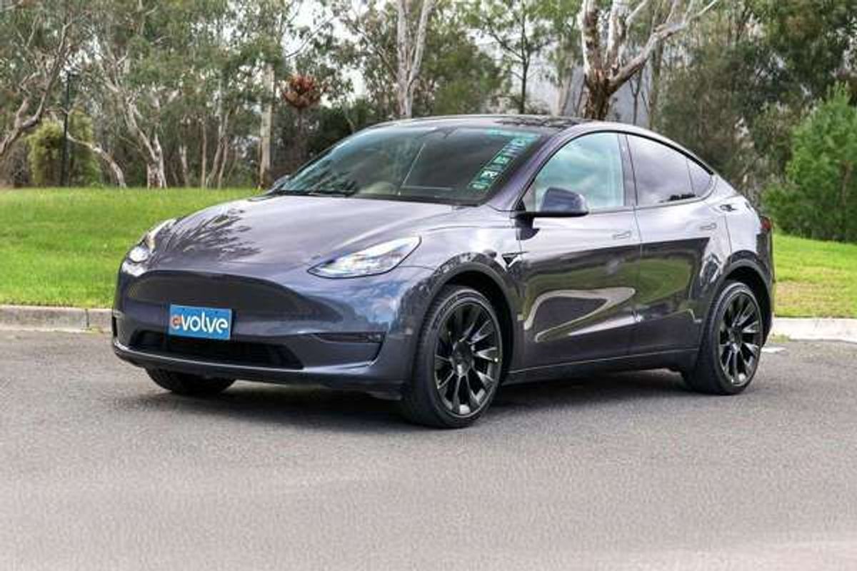 2024 Tesla Model Y Long Range