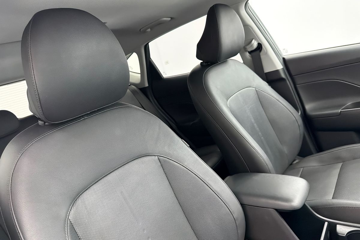 2023 Hyundai Kona Premium SX2.V1