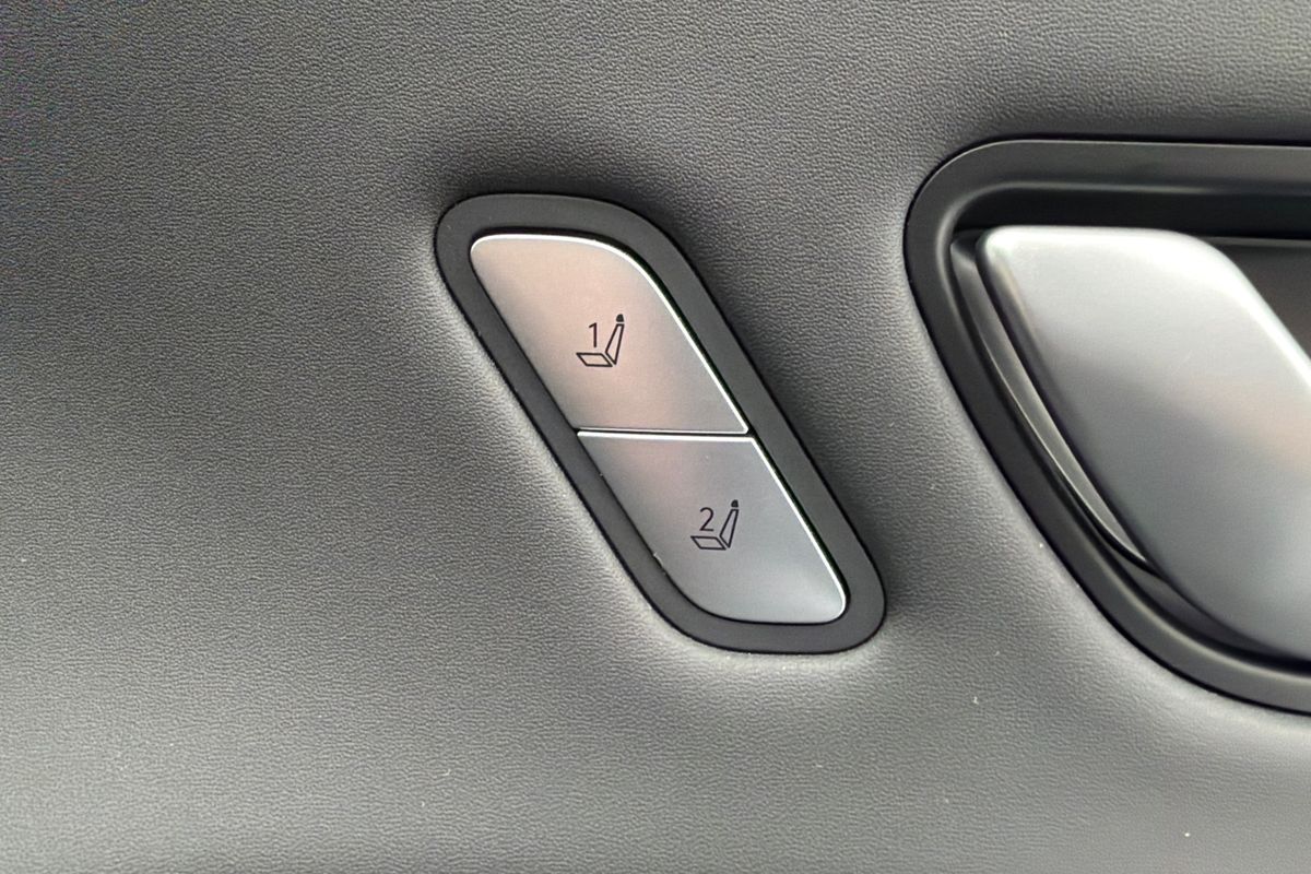 2023 Hyundai Kona Premium SX2.V1