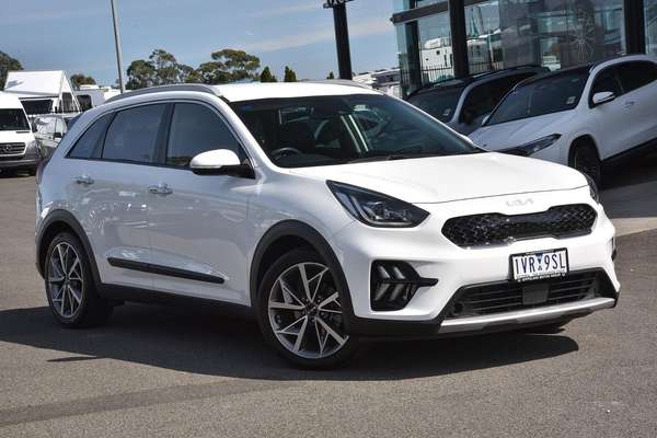 2022 Kia Niro Hybrid Sport DE