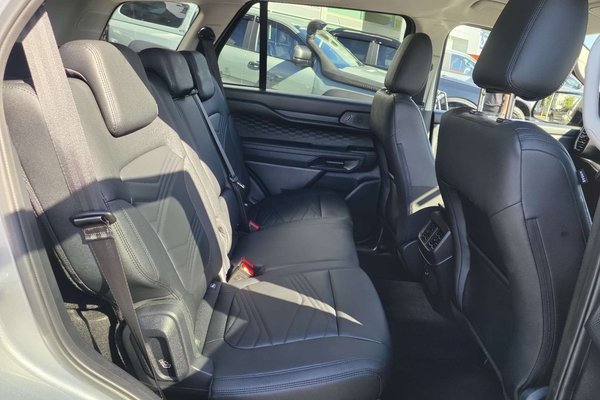 2026 Ford Everest Active 2.0L thumb-8