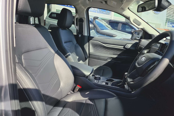 2026 Ford Everest Active 2.0L thumb-9