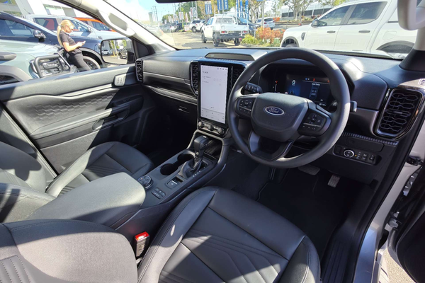 2026 Ford Everest Active 2.0L thumb-10