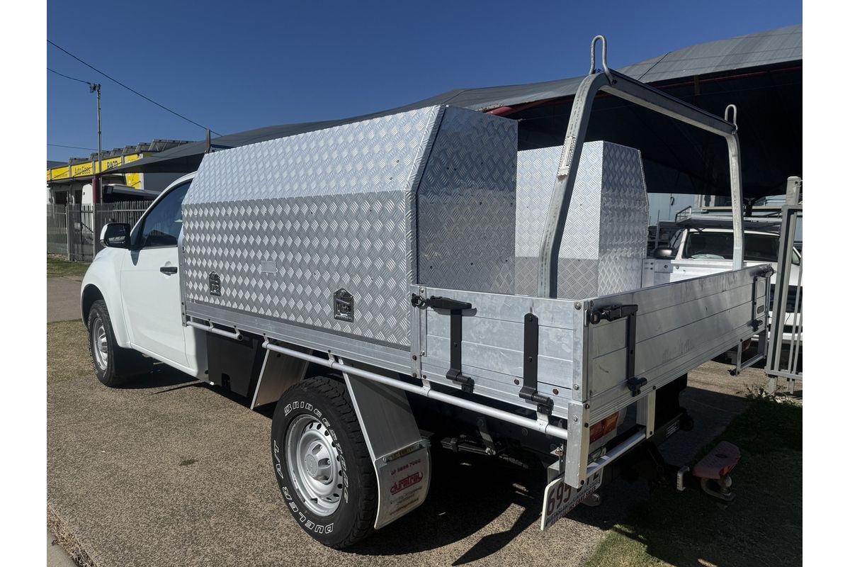 2016 Isuzu D-MAX SX High Ride Rear Wheel Drive