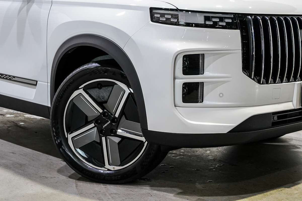 2025 OMODA JAECOO J7 SHS Track