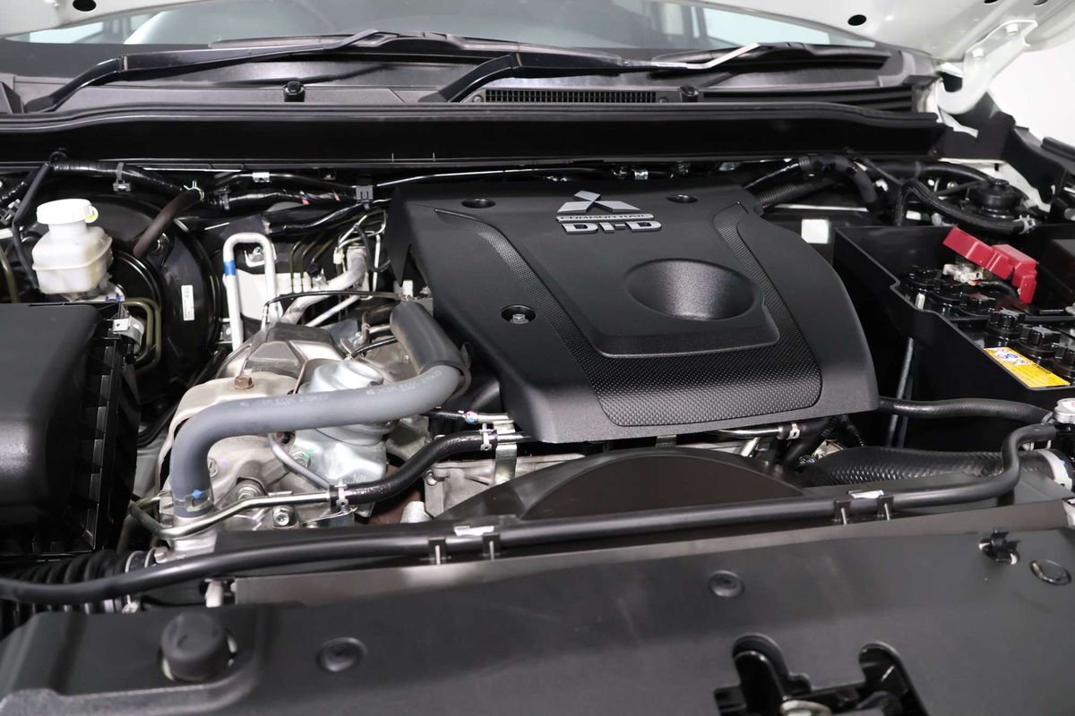 2023 Mitsubishi Pajero Sport GLS QF