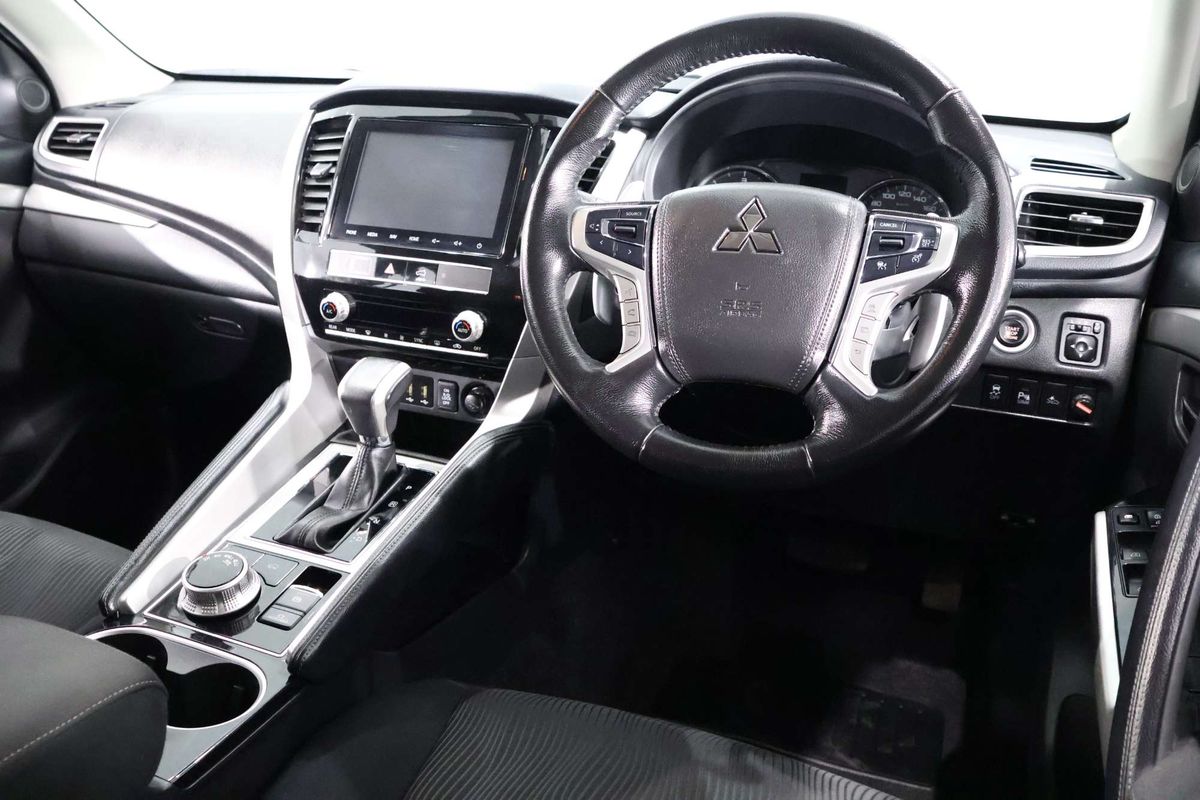 2023 Mitsubishi Pajero Sport GLS QF
