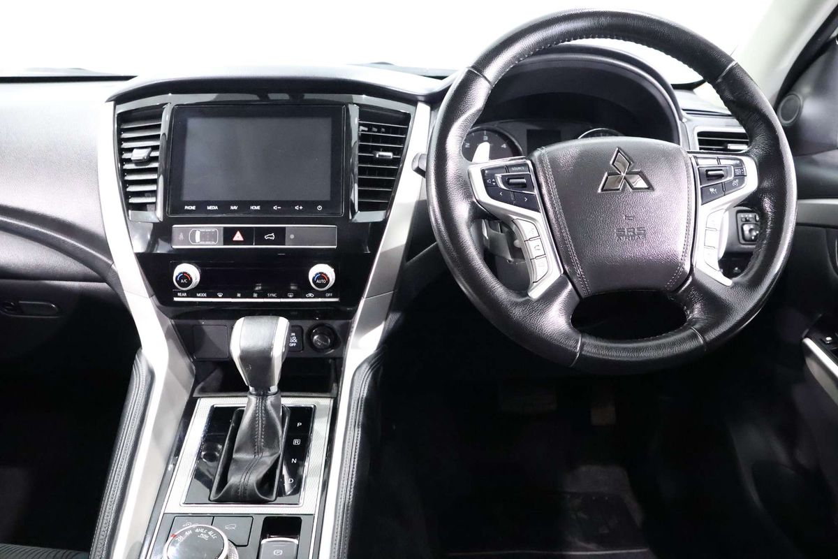 2023 Mitsubishi Pajero Sport GLS QF