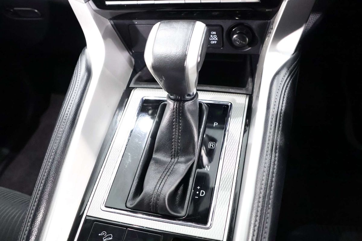 2023 Mitsubishi Pajero Sport GLS QF
