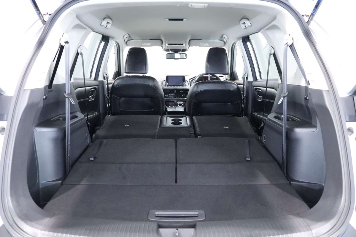 2024 Nissan X-TRAIL ST-L T33