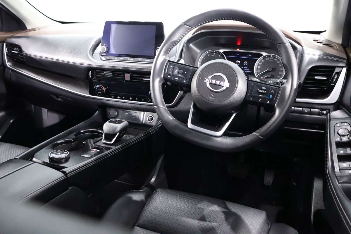 2024 Nissan X-TRAIL ST-L T33