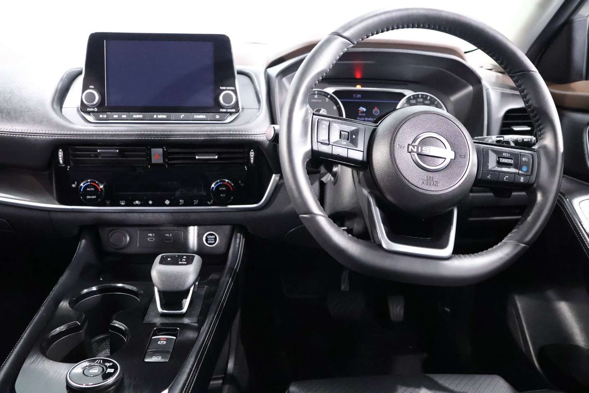 2024 Nissan X-TRAIL ST-L T33