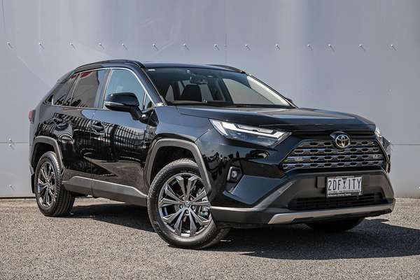 2025 Toyota RAV4 GXL AXAH52R