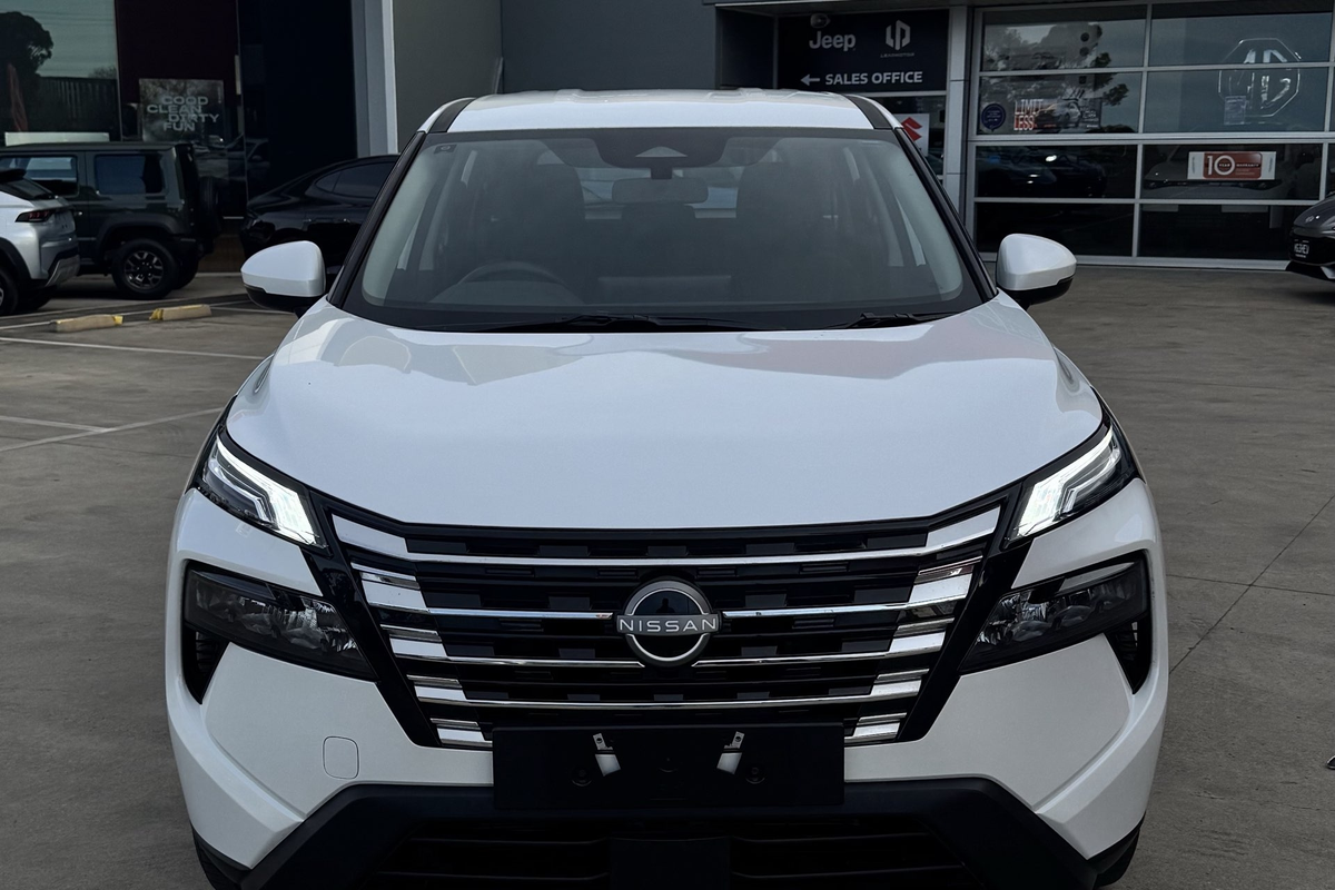 2026 Nissan X-TRAIL ST T33