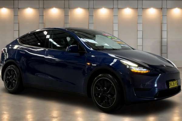 2022 Tesla Model Y Rear-Wheel Drive