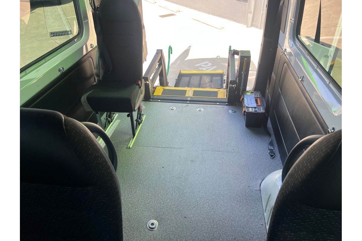 2023 Mercedes-Benz Sprinter 417CDI VS30 ELWB High Roof image 19