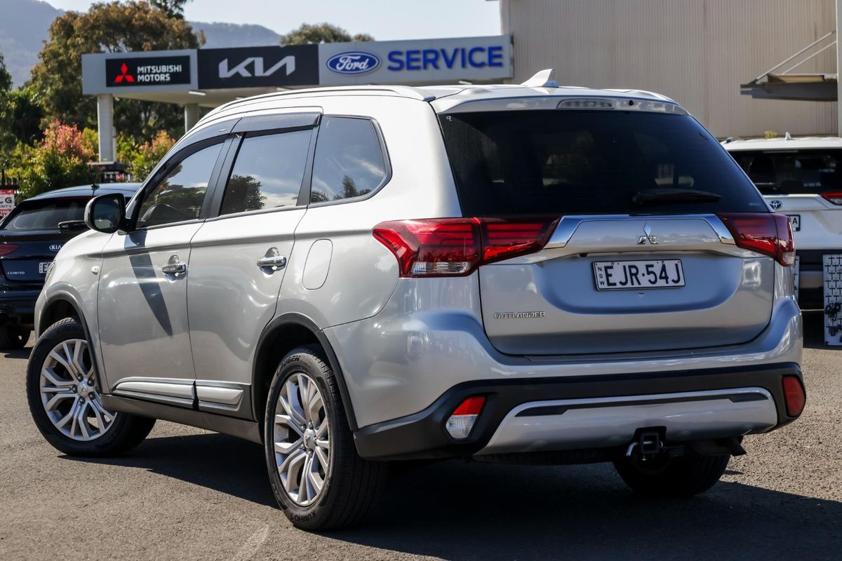2020 Mitsubishi Outlander ES ZL