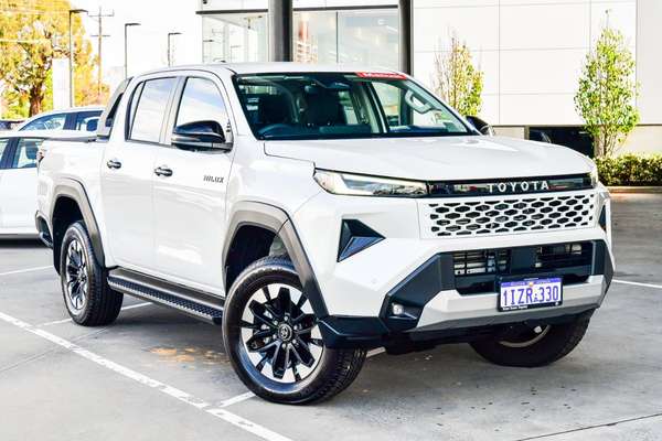 2026 Toyota Hilux SR5 GUN226R 4X4