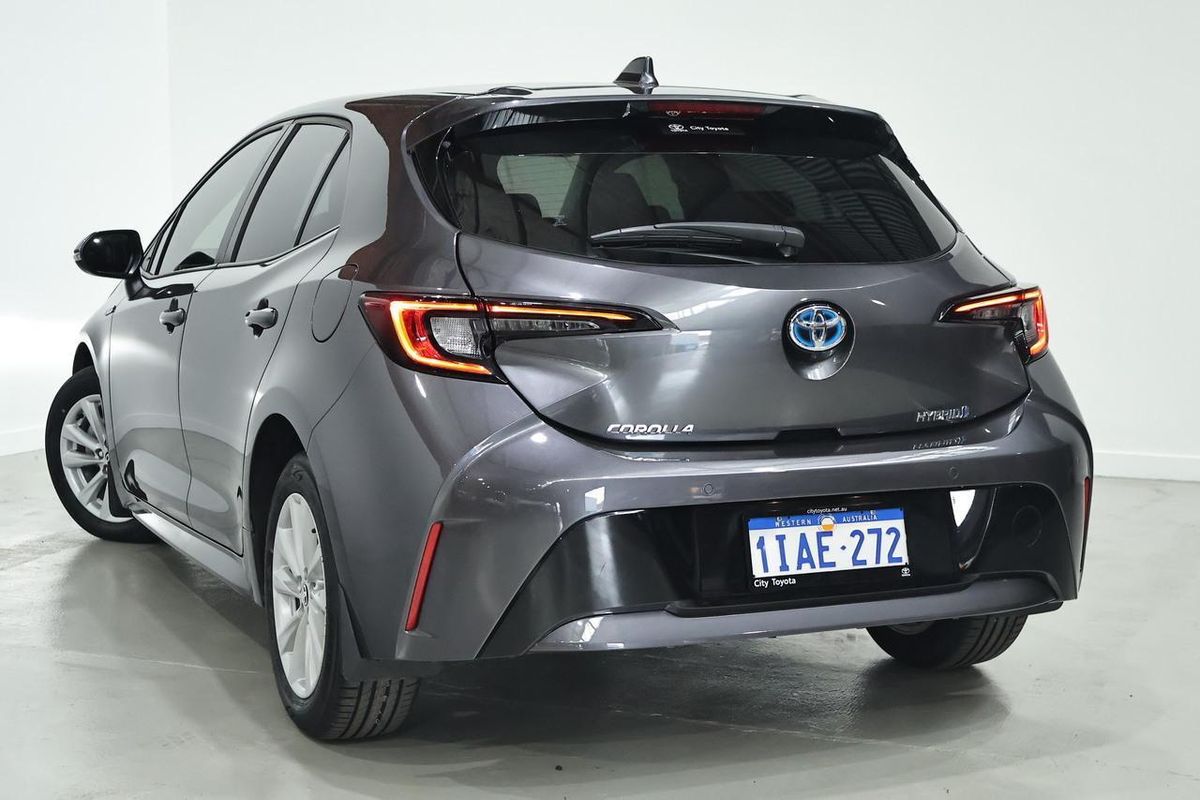 2023 Toyota Corolla SX Hybrid ZWE219R