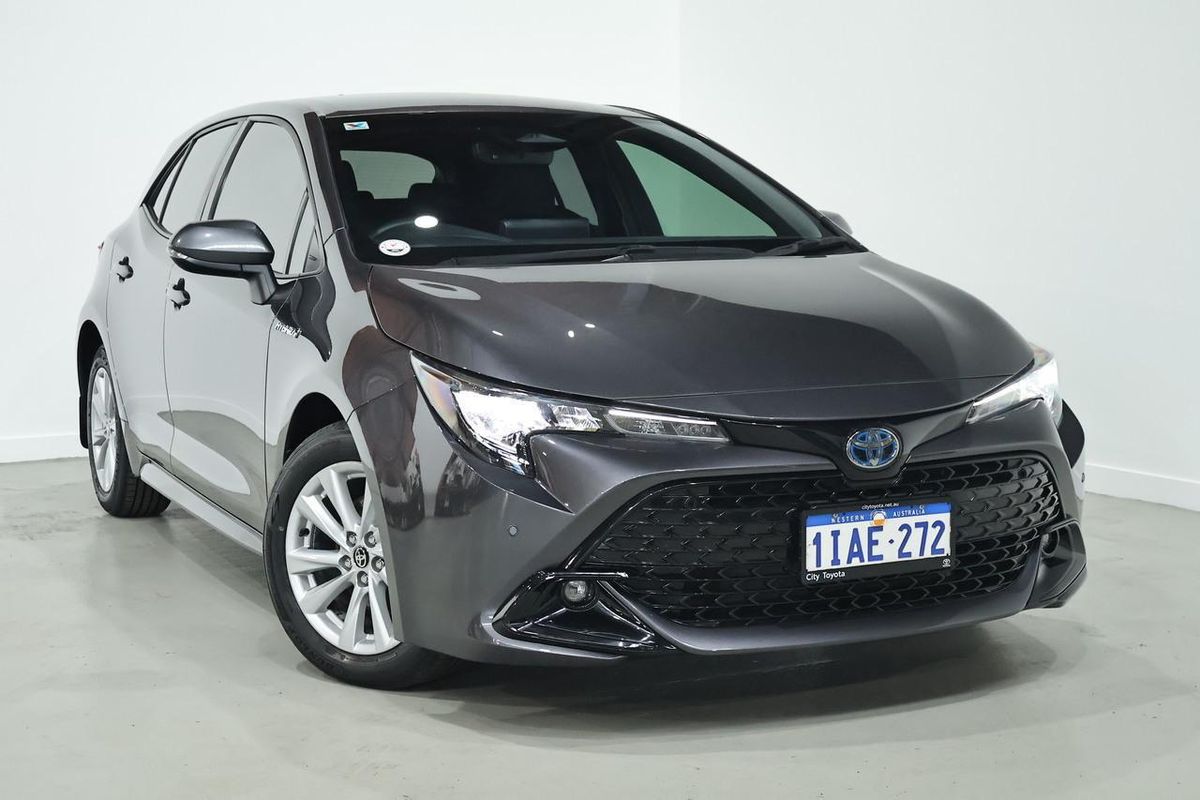 2023 Toyota Corolla SX Hybrid ZWE219R