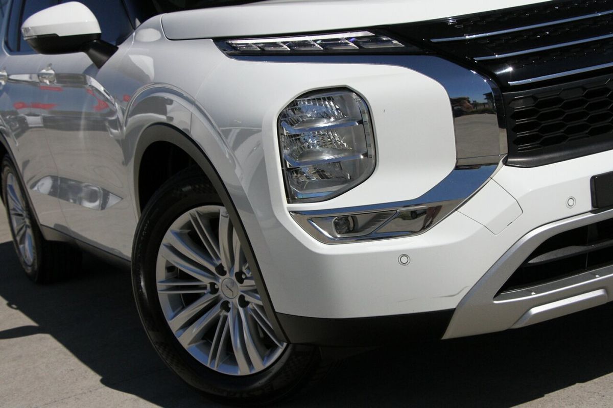 2022 Mitsubishi Outlander LS ZM