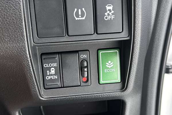 2018 Honda Odyssey VTi 5th Gen thumb-17